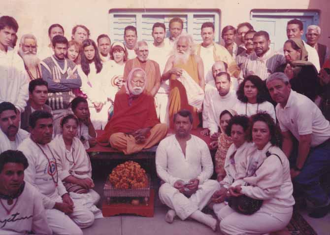 Swami Shantanand Saraswati c1995-1996